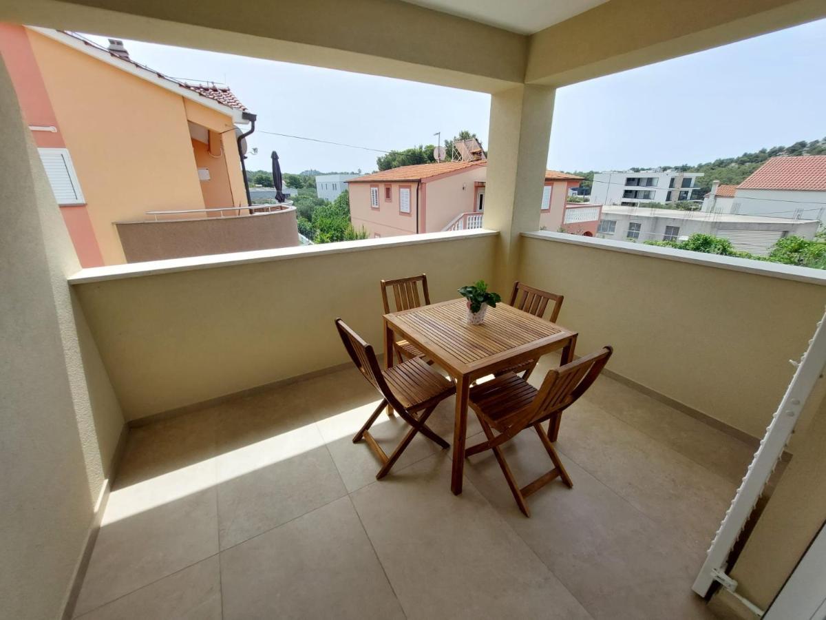 Seashells Apartments Tribunj Tribalj Dış mekan fotoğraf